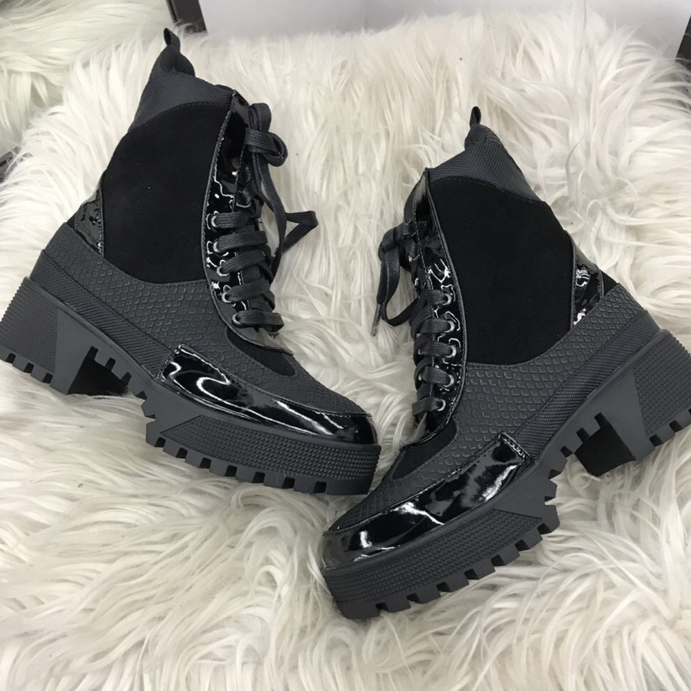 Final Restock Black detailed combat boots - Picture 5 of 8
